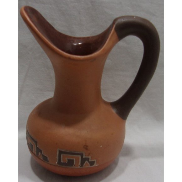 Vintage Marajoara Pottery Pitcher Aztec Pottery Jug / Pitcher / Vessel 7" - Picture 3 of 7